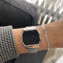  Montre-bracelet pour femme en acier avec écran tactile numérique